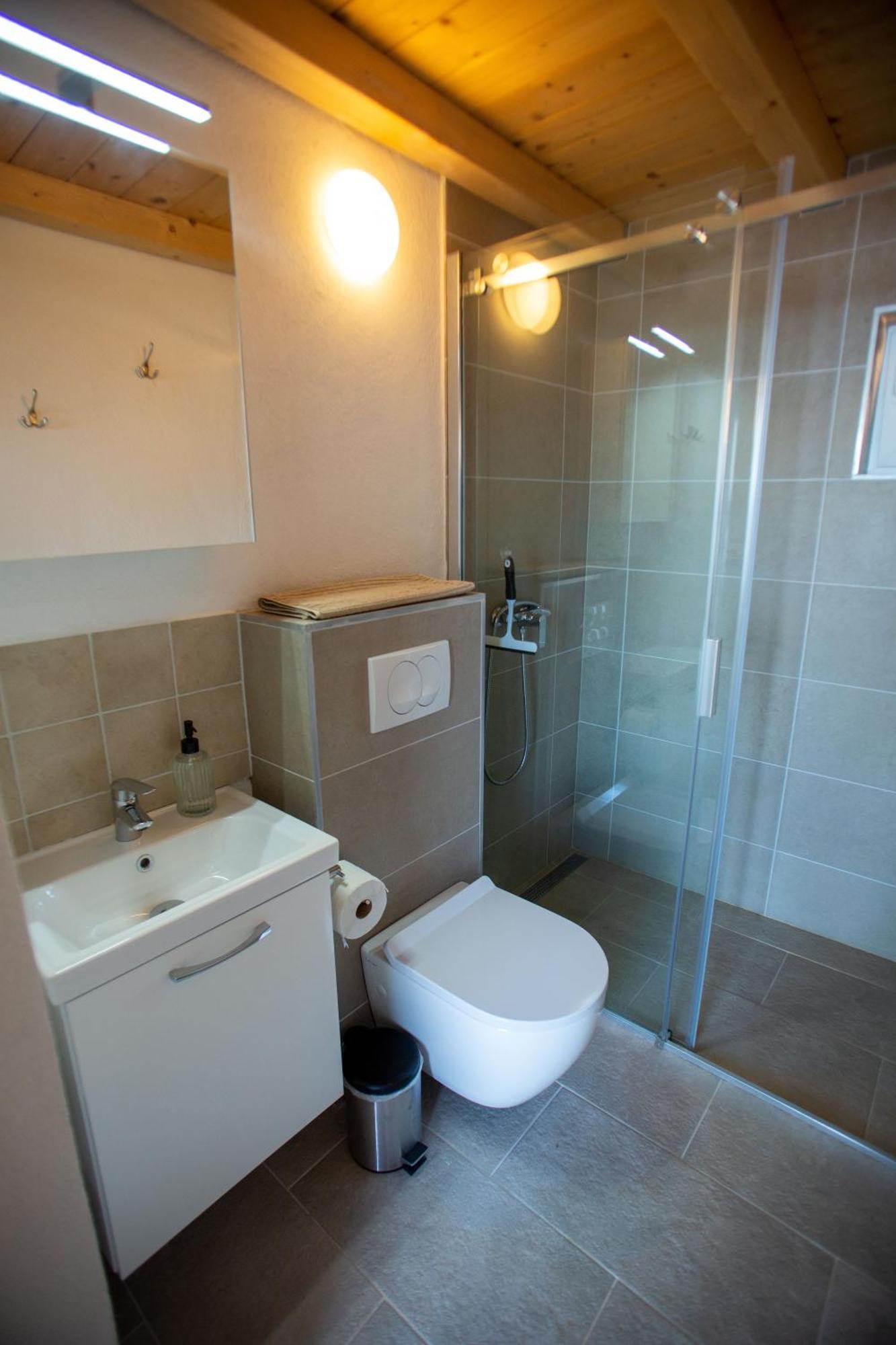 Sea View Eco House With Private Pool, 250m To - Falcon View Hvar Vila